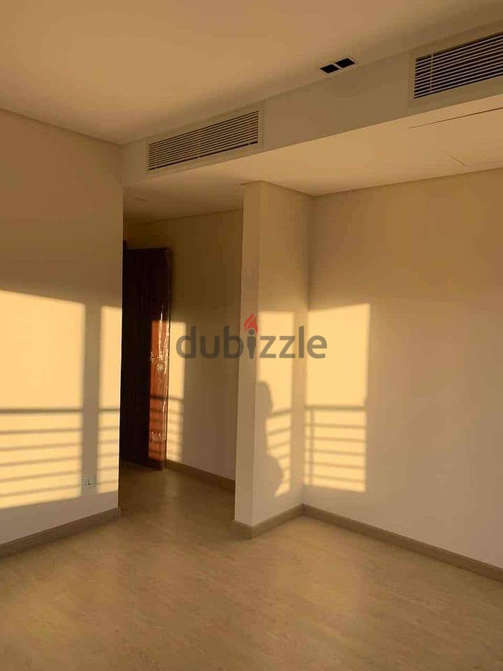 Duplex with roof for sale in Fifth Settlement, with an open view and installments 2