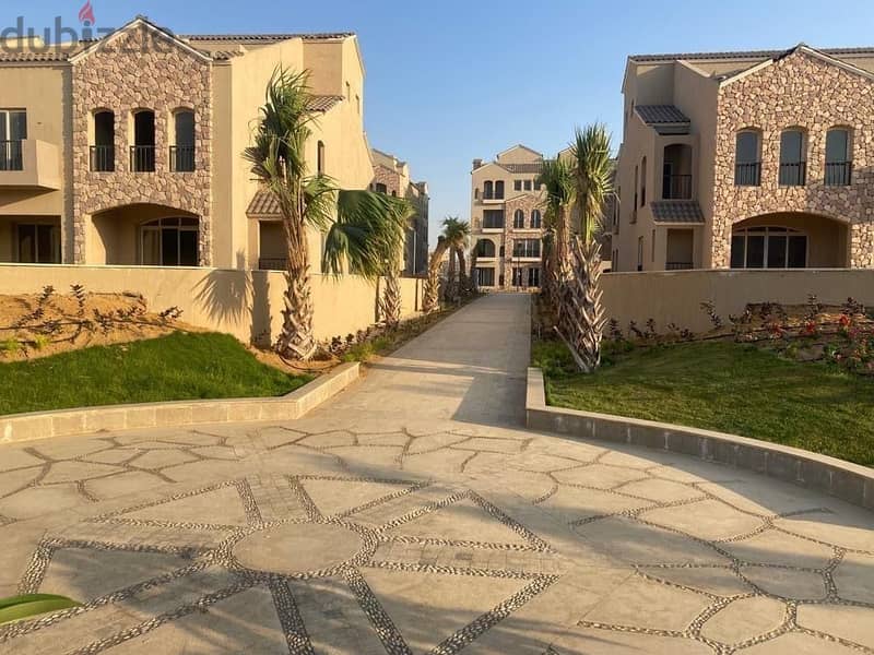 Villa Standalone For Sale in El-Mostakbal City From Sabbour - فيلا للبيع بسعر وهمي في قلب المستقبل سيتي في صبور 1