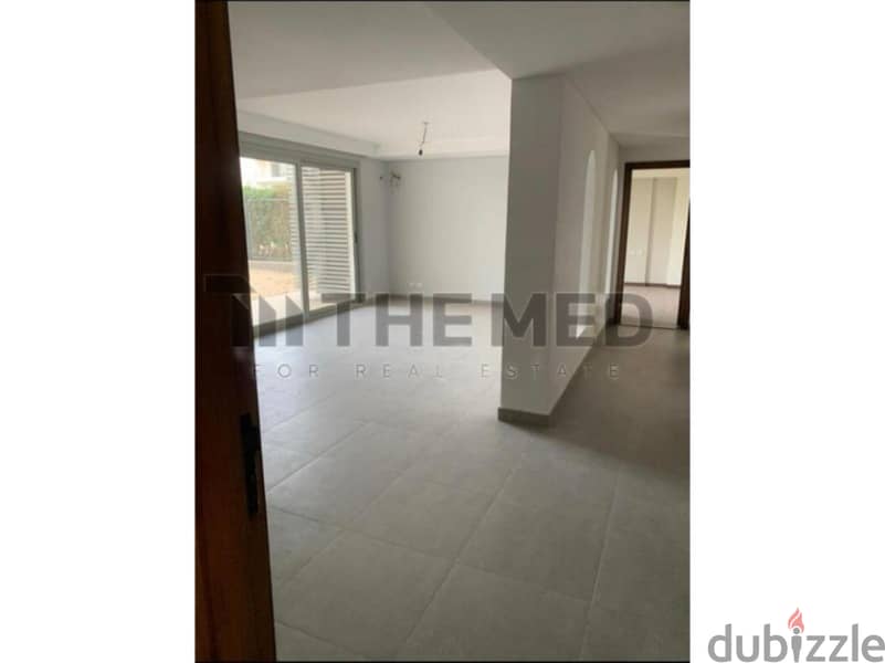 Apartment for rent with a view over the swimming pool in Palm Parks, 6th of October 9