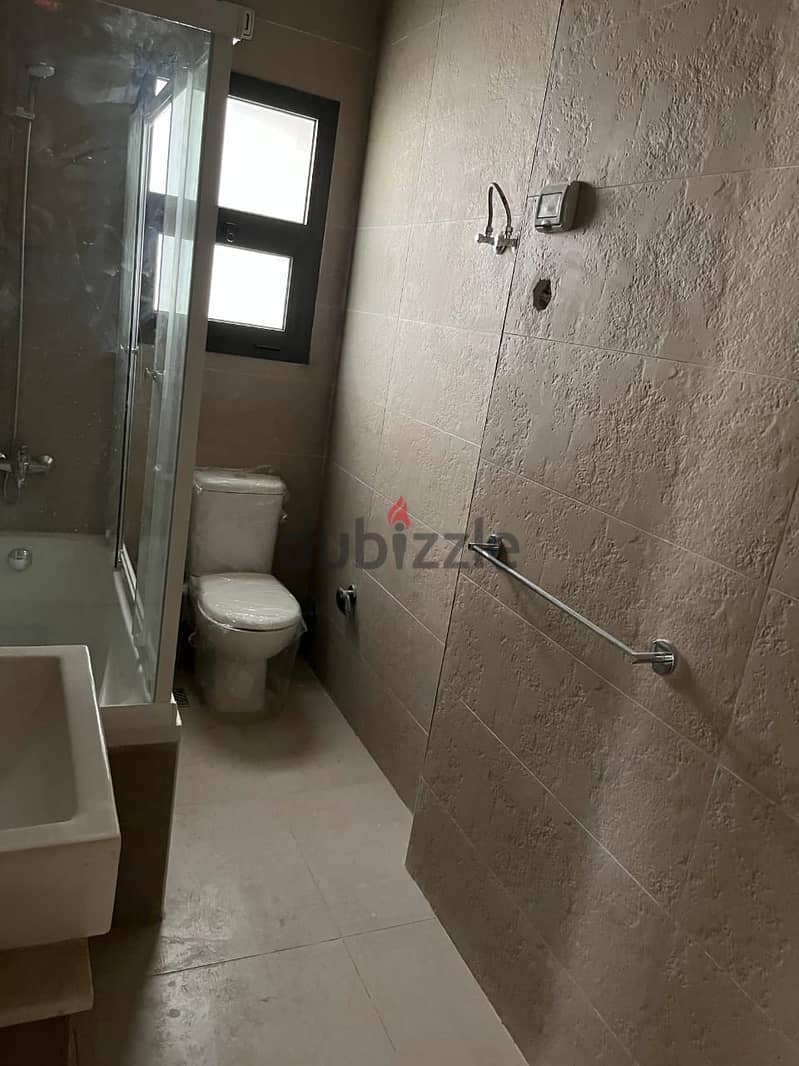 Apartment 156m 3 bedrooms   for rent in Fifth square compound 3