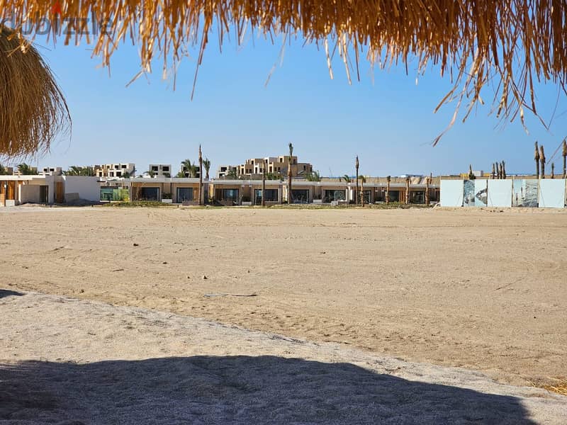 أمتلك شاليه بحديقة غرفتين تشطيب فندقي + باطلالة عالبحر مباشرة في قرية سوما باي الغردقه  - Somabay Hurghada 11