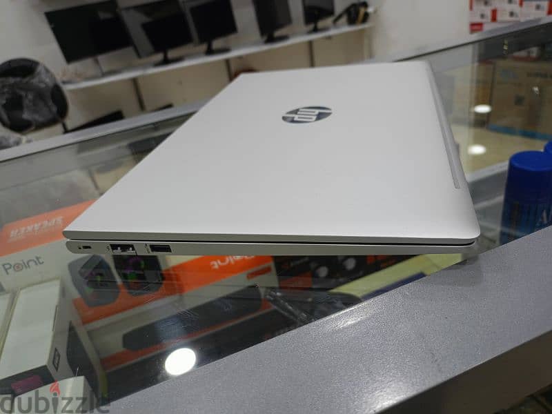 HP proBook 450 G9
ci7 -th12 6