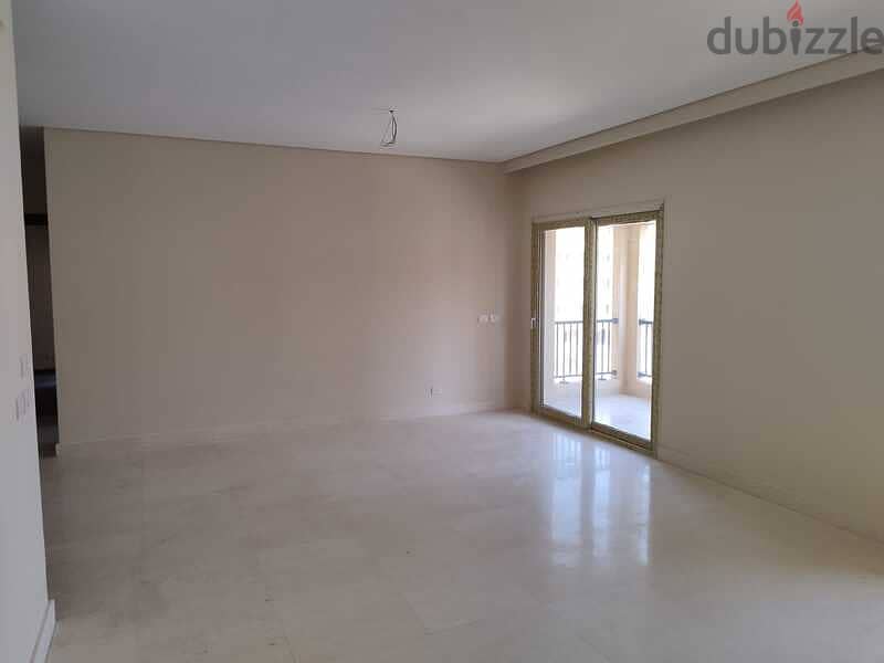 For sale, an apartment with garden, 145 square meters, finished and immediate receipt, in the Fifth Settlement 3
