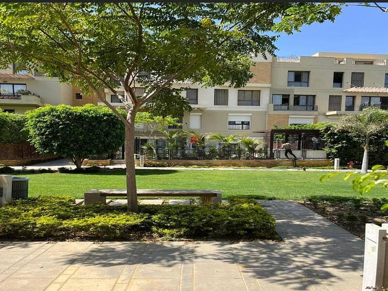 Apartment 200m with garden for sale best location in Eastown 5