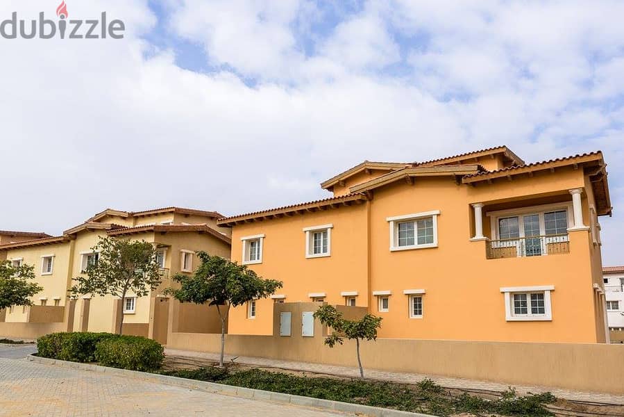 Fore sale townhouse in hayed park golden square Delivery: 2026 2