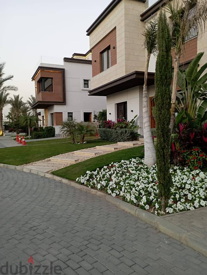 Villa Town House For Sale Ready To Move Installment Azzar infinity 2 New Cairo Very Prime Location 2
