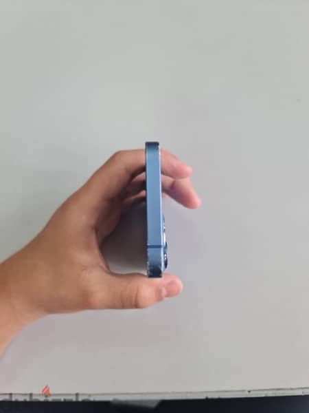 iPhone 13 Blue 4