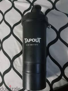 Tap out Shaker