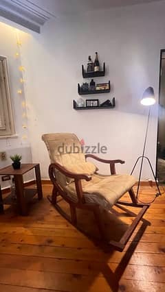 ‎كرسي هزاز خشب زان أحمر لون بني vintage chair