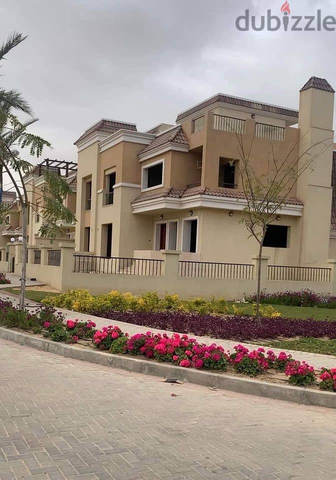 Villa for sale, 212 sqm, with garden, in Sarai Compound, on Suez Road, next to Madinaty and in front of El Shorouk 7