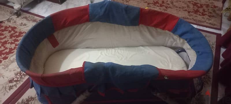 سرير اطفال مستعمل للبيع 5