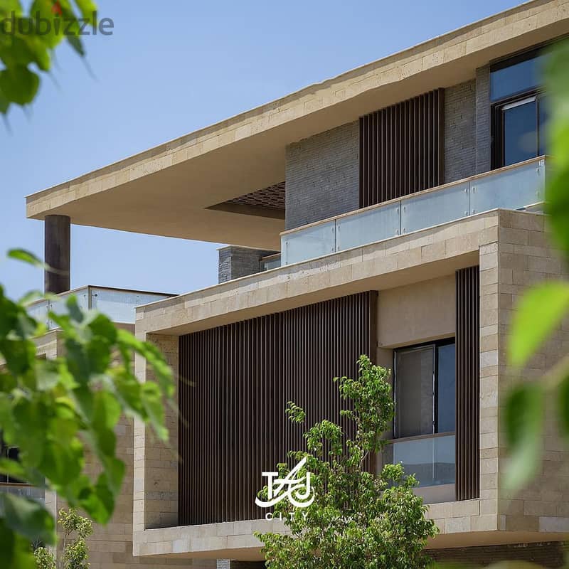 Independent villa on 3 floors with an area of ​​240 square meters in Taj City in front of Cairo International Airport and the extension of Al-Thawra 1