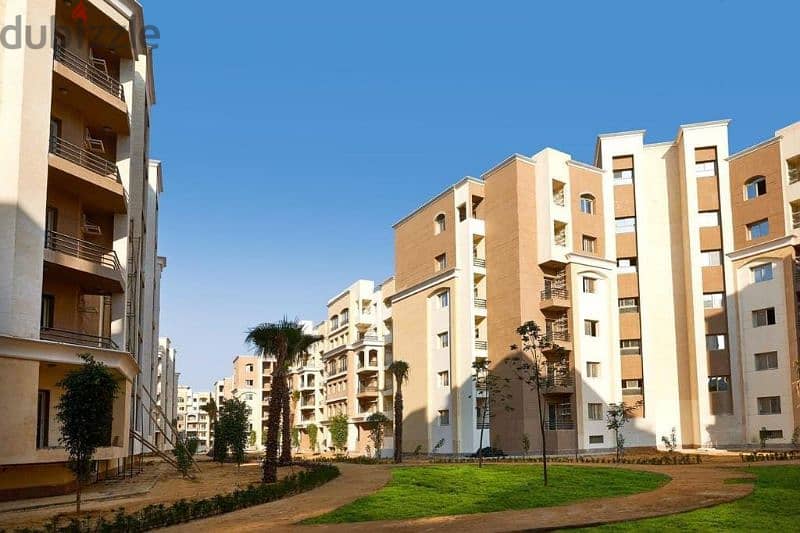 شقة للبيع استلام فوري متشطبة في كمبوند ساكن بالعاصمة الإدارية الجديدة 3