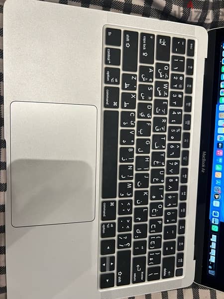 Macbook Air M1 laptop 2