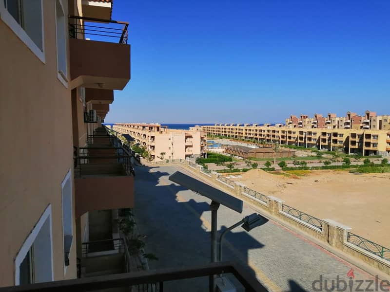Chalet for Resale in Ain Sokhna, first floor, overlooking the sea and a swimming pool with furniture and appliances 4