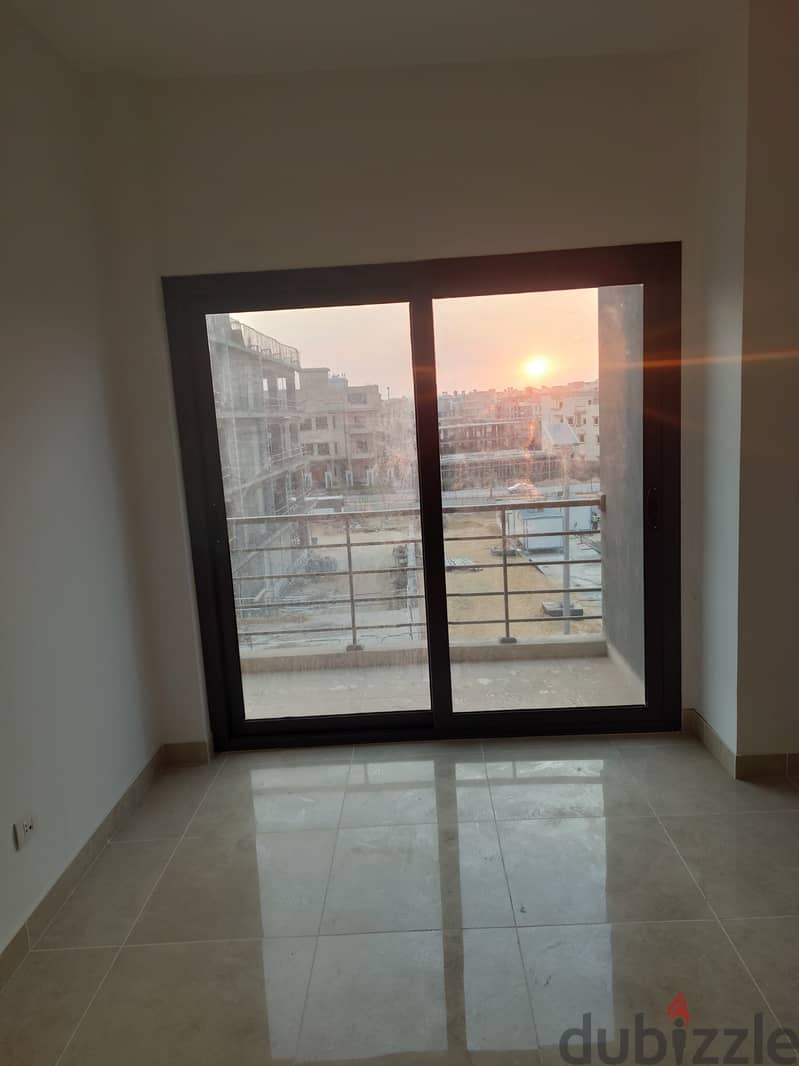 Finished apartment with Air-conditioners ,Distinctive finishing, 160 meters, with indoor garage, in Marasem 20