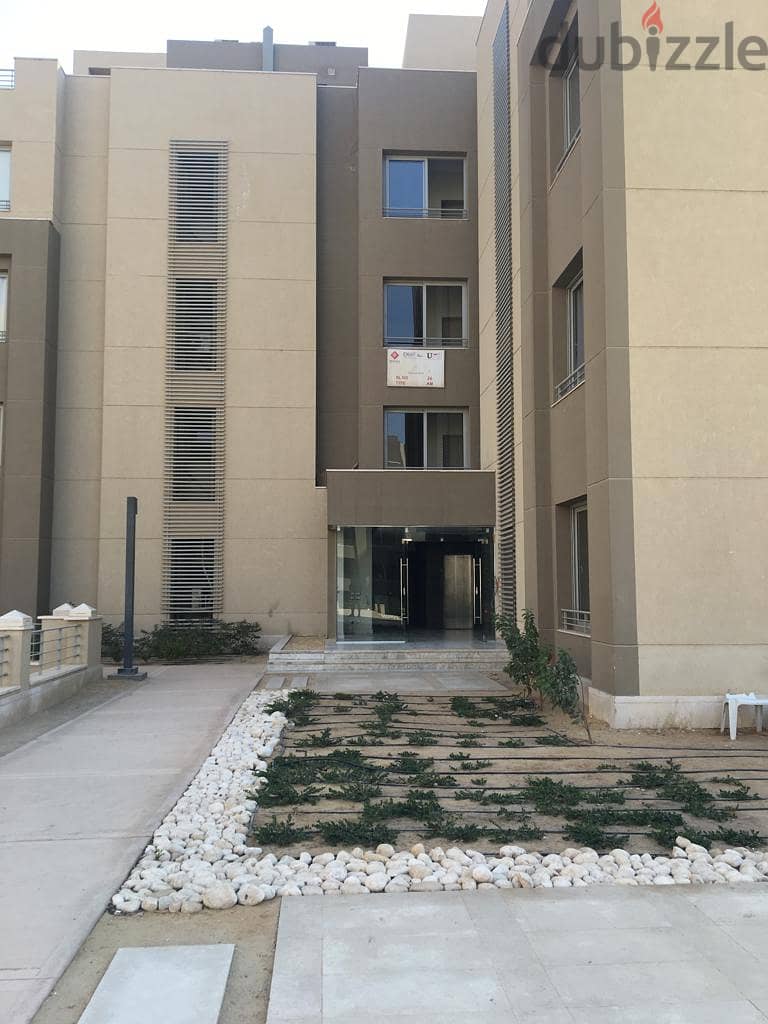 Apartment for  rent in village gate 4