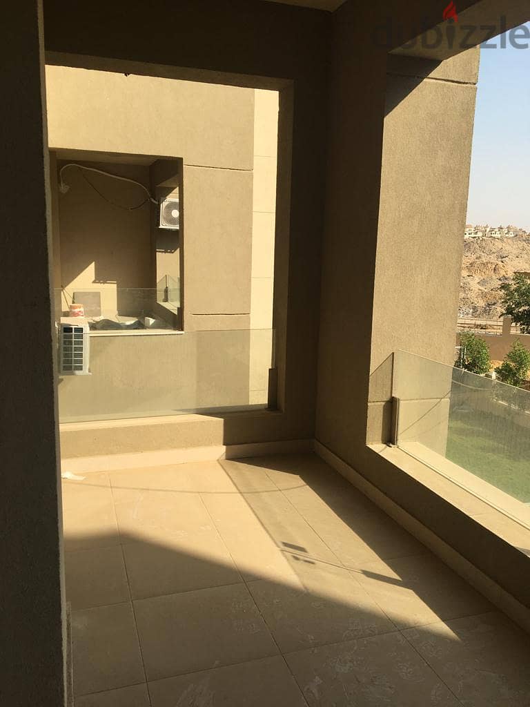Apartment for  rent in village gate 6