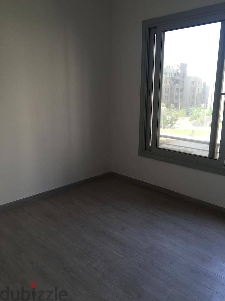 Apartment for  rent in village gate 9