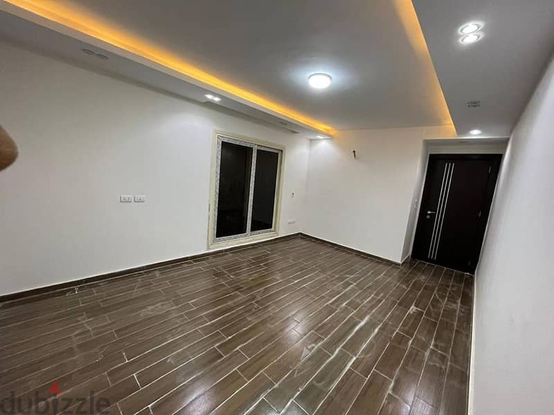 apartment for sale in el khamayle city 3