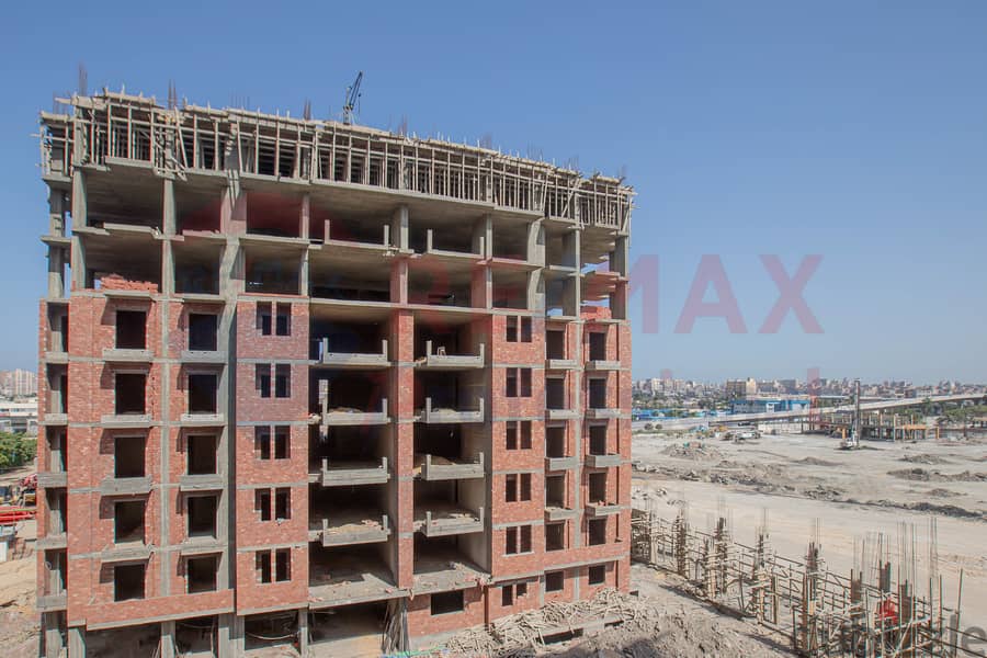 Own your apartment in Sawary Compound with open views of the landscape 21