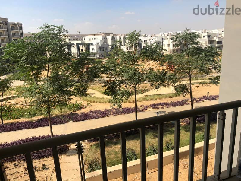 apartment 140 meter  view  landscape and  villas in Hyde Park Compound, with installments over 6 years, almost ready to move 5
