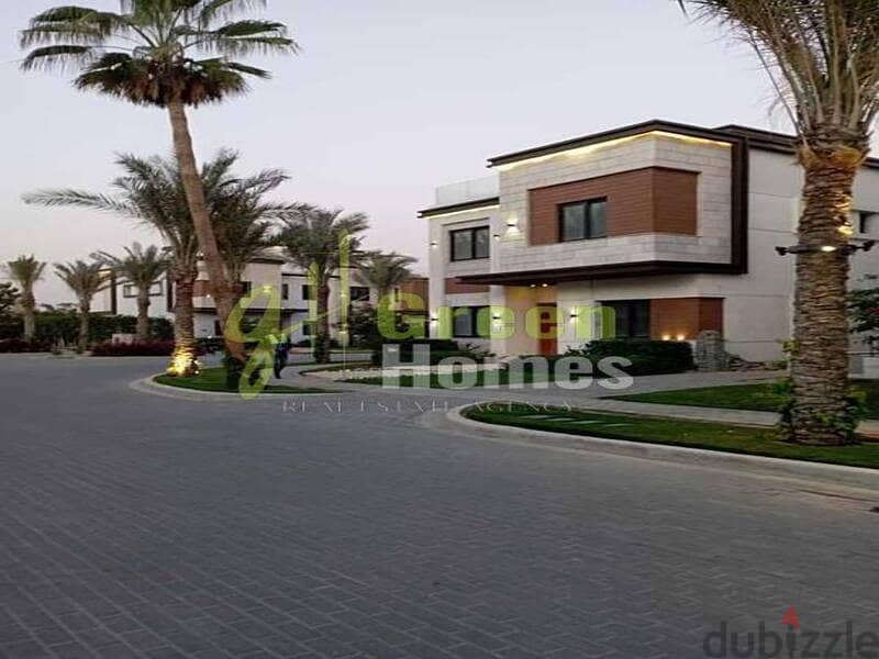 Town house 225 m Side view on the club house IN Azzar 2 for sale 1