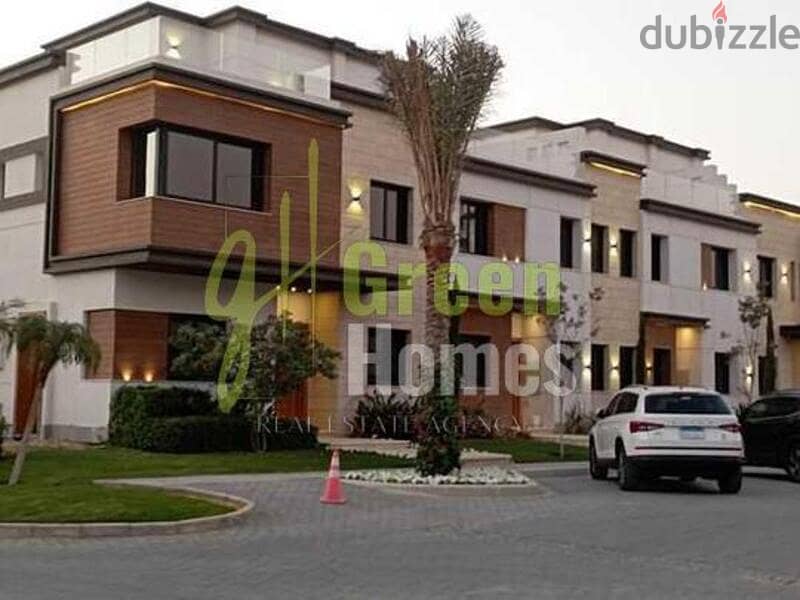 Town house 225 m Side view on the club house IN Azzar 2 for sale 2