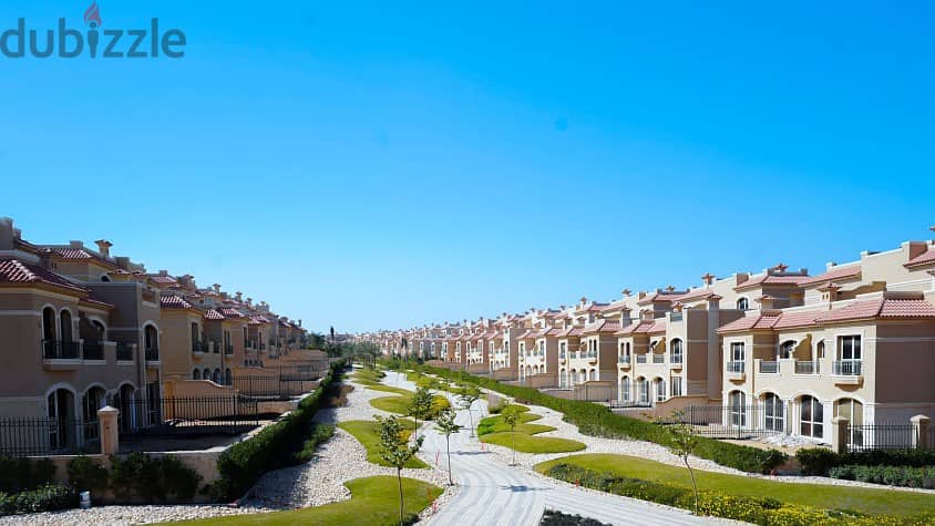 Townhouse villa with a 15% down payment and comfortable installments over 6 years, a prime location in Sheikh Zayed 2