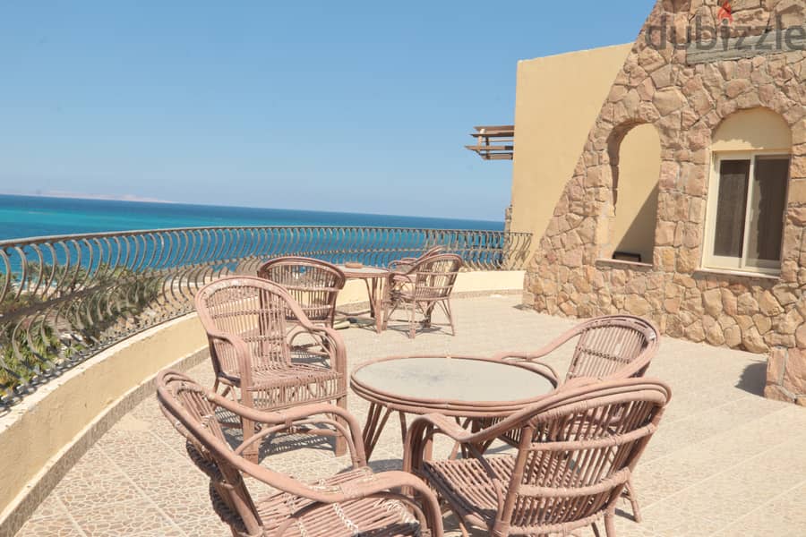 why you are going farway with us - Private beach - Restaurants - Cafés  - Hurghada 3