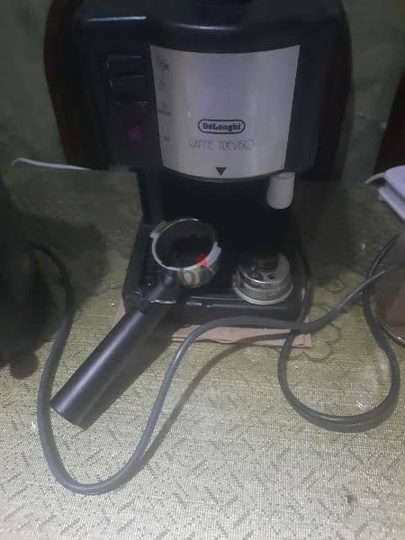espresso machine  ماكينة قهوة اسبريسسو تعمل بكفاءة 3