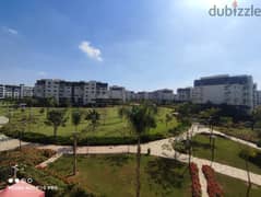 Apartment For sale 200m in B10 wide garden view 0