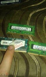 2x2GB + 1X1GB  DDR3 10600  +1X4GB DDR4 2666V