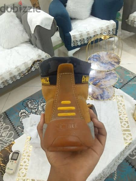حذاء DeWalt 4
