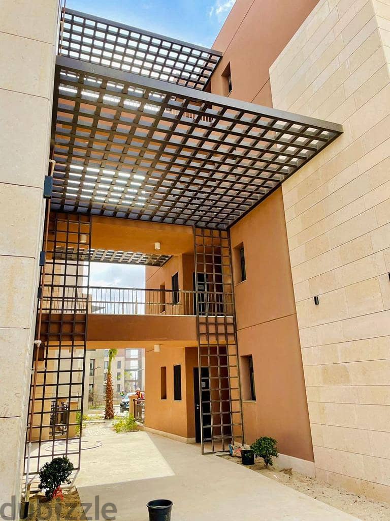 Ready to move 160m 3BR apartment for sale with installments in District 5 New Cairo شقة للبيع  160م جاهزة للاستلام باقساط  في ديستركت 5 التجمع الخامس 6