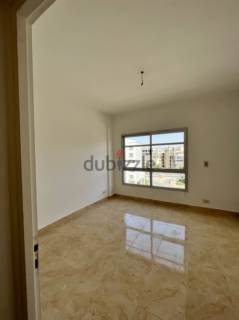 Apartment 200meters for sale in madianty at phase B8 3