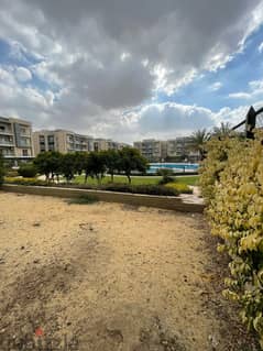 Apartment 185m with garden for sale in galleria moon valley Prime location