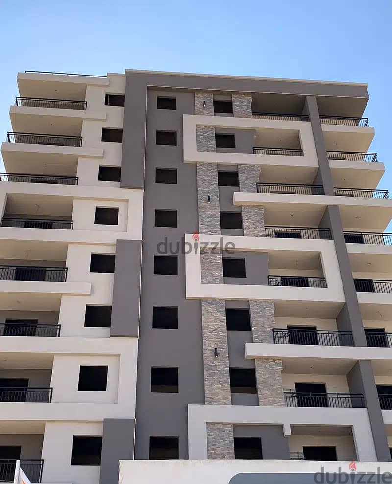 100 M apartment for sale in Zahraa El Maadi inside a full-service compound, 50% down payment and the remaining over two years 7