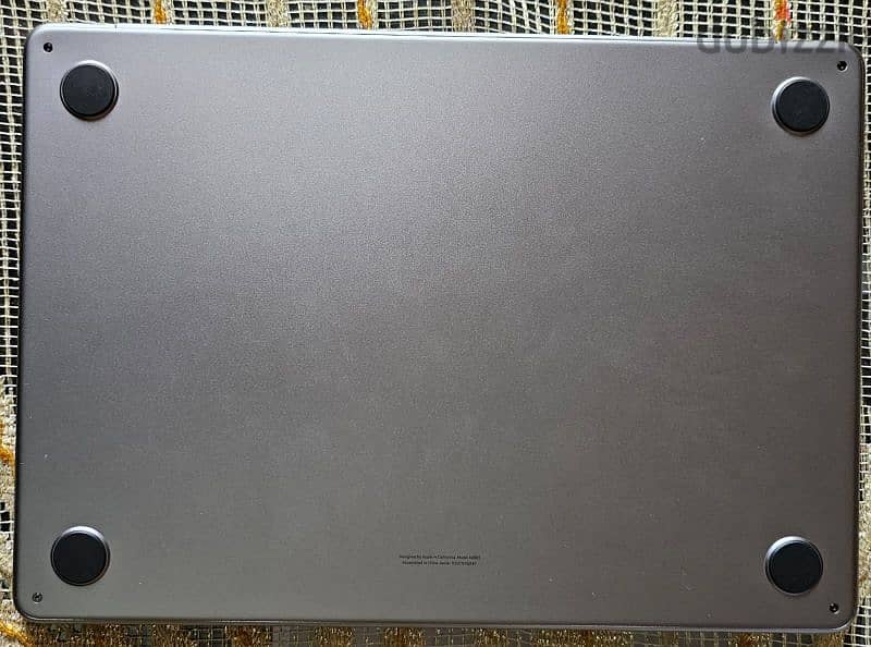 Macbook Air M2 13.6 inch 1