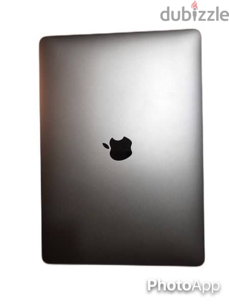 MacBook Air 13-inch 8