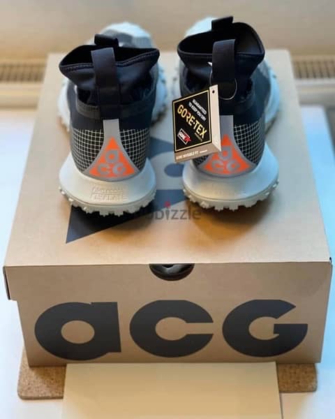 New Authentic Nike ACG Mountain Fly GORE-TEX - Black/Metallic Silver 3
