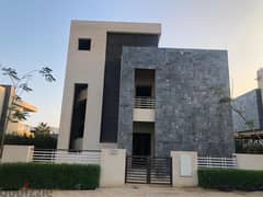 Villa for sale, 244 square meters, at the entrance to Sheikh Zayed, next to the Mall of Arabia, Karma Gates