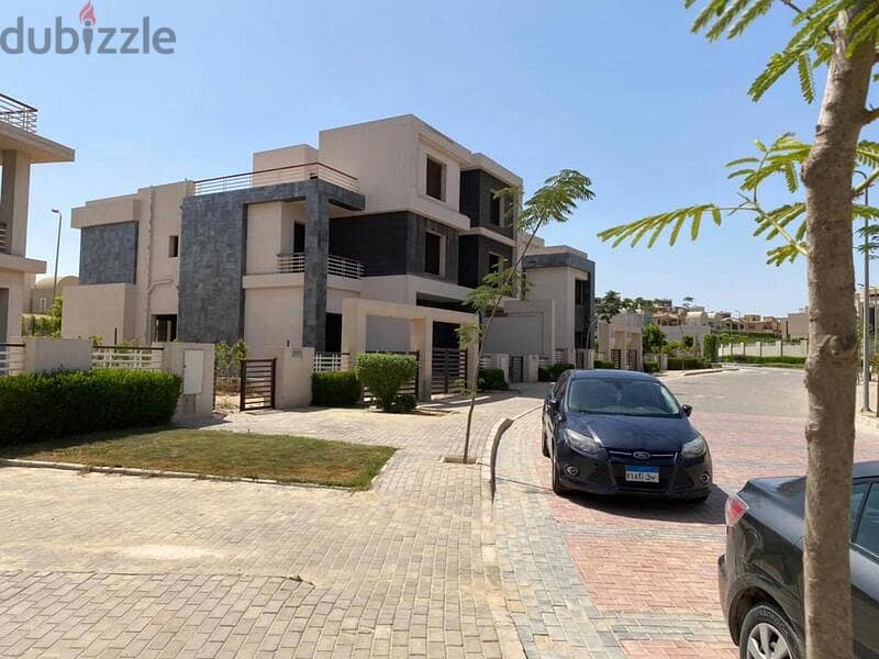 Villa for sale, 244 square meters, at the entrance to Sheikh Zayed, next to the Mall of Arabia, Karma Gates 10