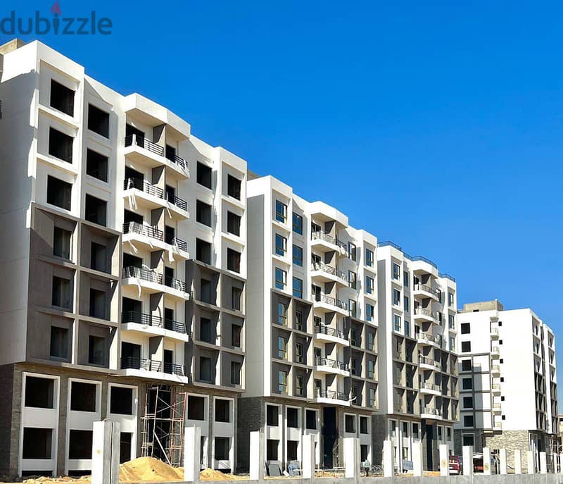 شقة مميزة للبيع في العاصمة استلام خلال سنة بمقدم 10%  وتسهيلات 60 شهر 1
