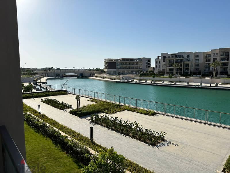 Chalet direct on the Channel for sale in Marassi Marina 2 5