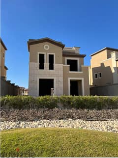Town House For Sale 255 M + Garden 90 M Ready To Move in Lavista City Down Payment 20%