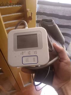 جهاز قياس الضغط 0