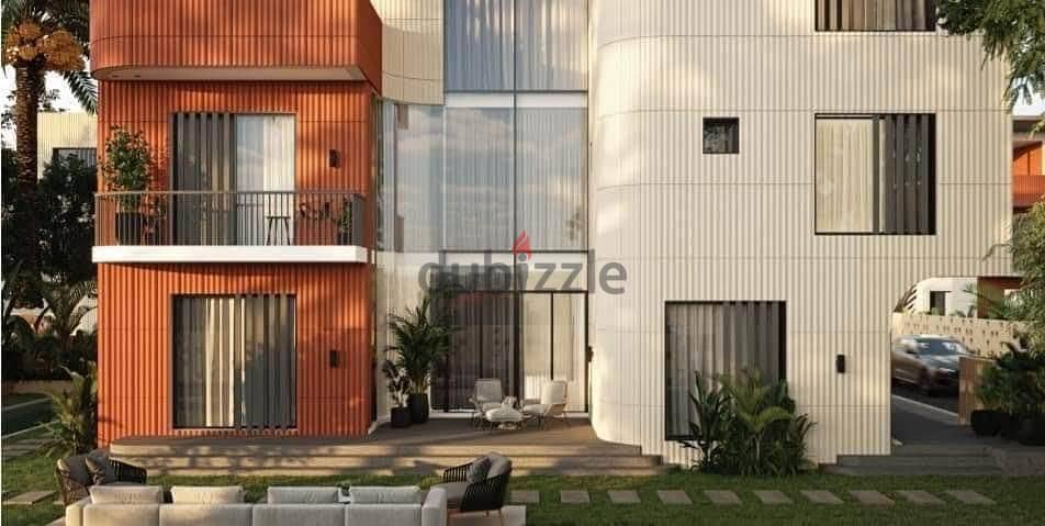 Villa for sale in Taj City Compound, New Cairo, with 8-year installments and discounts of up to 35% if paid in cash. A preview of the compound is avai 21