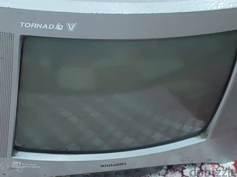تلفزيون توشيبا 14 بوصة مستعمل للبيع بحالة جيدة 1
