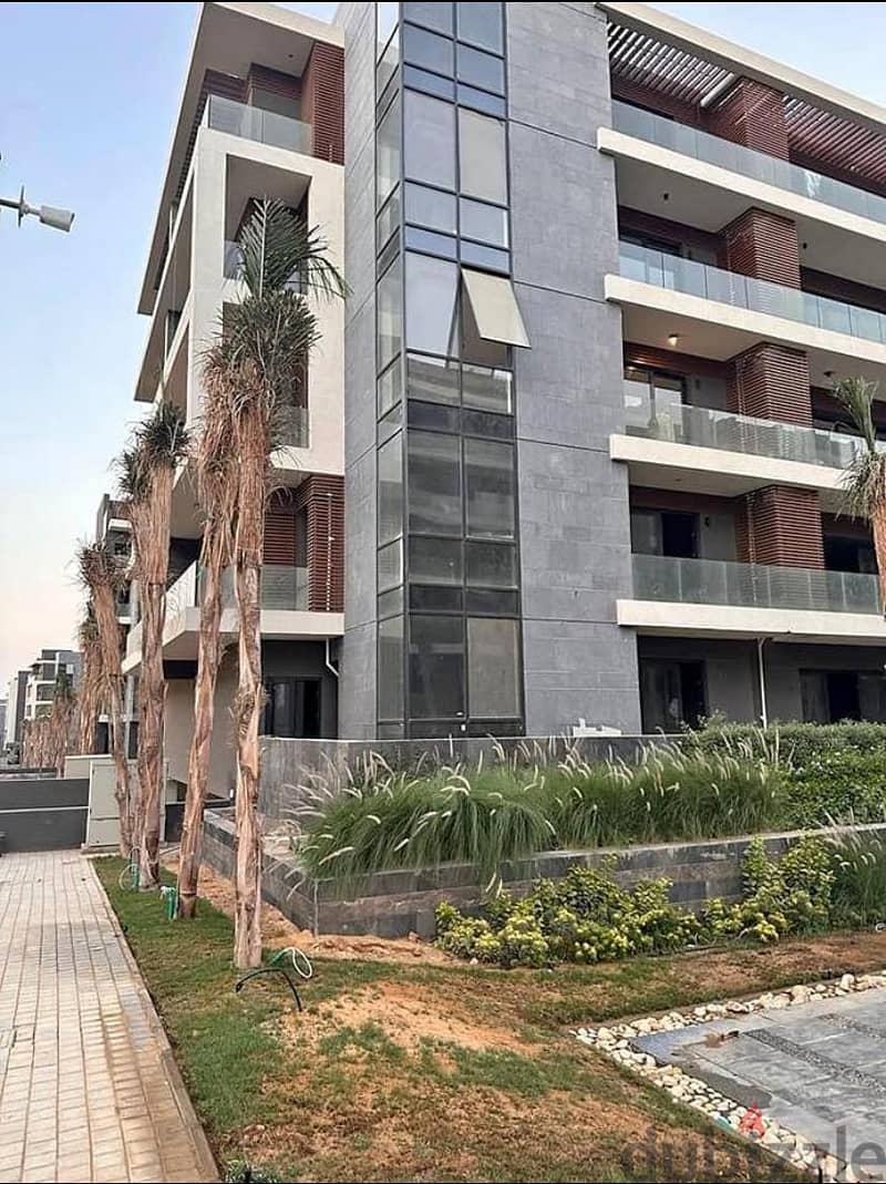 شقة للبيع بالقاهرة الجديدة - Golden Square مشروع لافيستا ORO 1